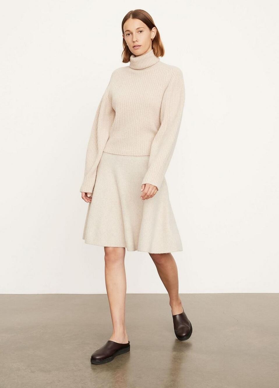 Vince Cashmere Open Back Turtleneck Sweater L